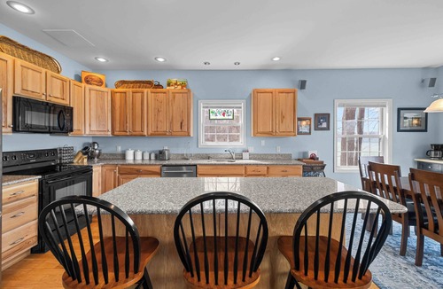 Burdett House | English Lakehouse: Spectacular views on the Seneca Lake Wine Trail