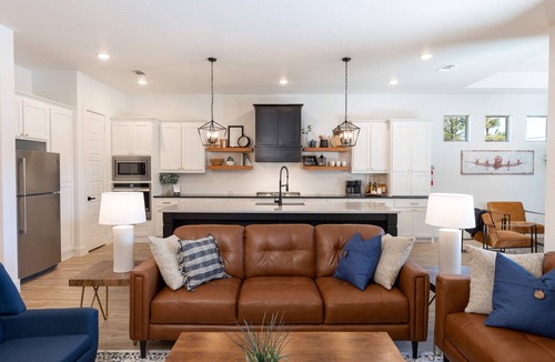 Arlington House | Entertainment District: Resort Style Home Pool Spa Game Room Walk To Stadiums
