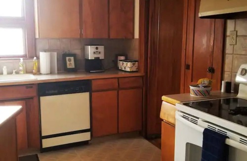 Rochester House | Entire home in quaint neighborhood -walk to restaurants and close to everything!