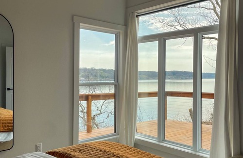 Grove Cabin | Epic Lake Views*Couples*Modern Luxury*King Bed