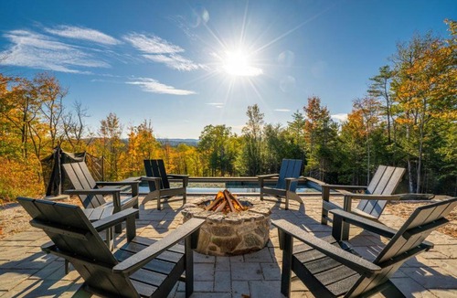 Bethel Ski Chalet | Epic Views, 9Mi SR, GameRmTheater, HTub, Sauna