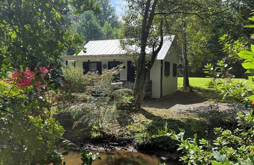 Blairsville Cottage | Escape to a Pet-Friendly Cabin near Helen, Blue Ridge & Appalachian Trail