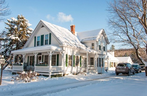 Franconia House | Escape to Mountains of Family Fun! Popular Attractions for kids nearby,-Pets ok