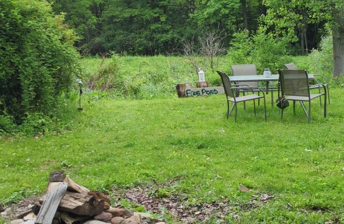 Town of Burns Apartment | Escape to Serenity: Off-Grid Cabin on Spring-Fed Pond, Your Private Sanctuary.