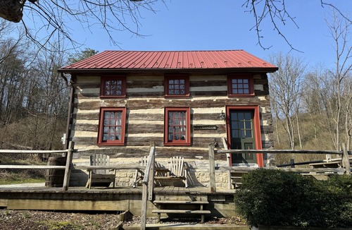 Tyrone Cabin | "Escape to Serenity: Spruce Creek Guest Cabin – Your Perfect VRBO Retreat!