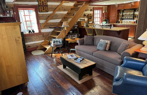 Tyrone Cabin | "Escape to Serenity: Spruce Creek Guest Cabin – Your Perfect VRBO Retreat!