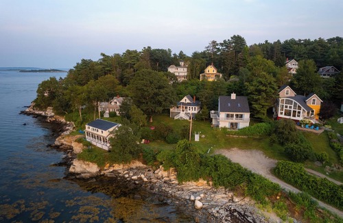 Peaks Island House | Evergreen cottage 5' from the water with private beach.