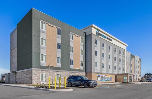 Gates-North Gates Hotel | Everhome Suites Rochester Greece