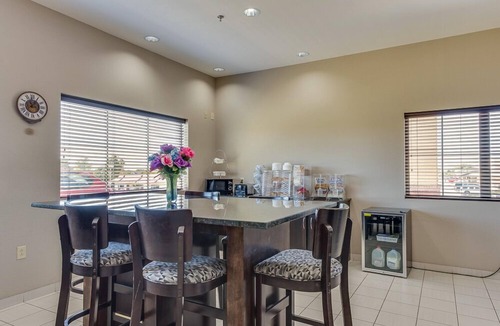 Cushing Hotel | Executive Inn and Suites Cushing