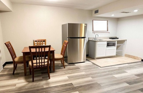 Tulsa Apartment | Executive Suite with Kitchenette