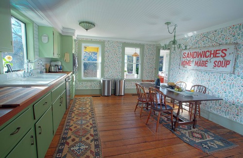 Jefferson House | Experience a Bespoke Farmhouse with Private Trails