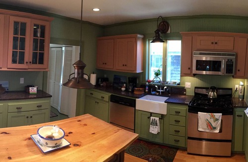 Cape Porpoise Cottage | EXPERIENCE MAINE. No metric for a unique over the water indulgence. LIVE IT UP!