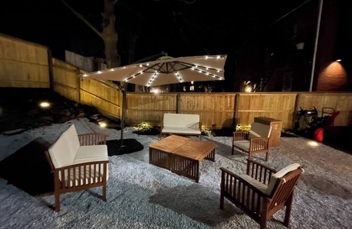 Parkside Apartment | Experience Portland’s charm in this beautifully restored 2-bed, 1.5-bath Victorian apartment! Located downtown, enjoy modern comforts, historic elegance, a private backyard, AC, and 1 free parking spot. Perfect for your Maine getaway! 🦞