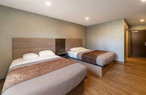 Foxboro Hotel | Explore Foxboro! 4 Units Near Patriot Place, with FREE Breakfast & Parking!