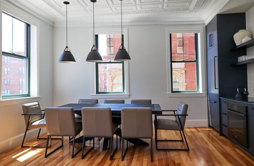Old Port Condo | Exquisite 3-Bedroom Urban Home in the Old Port