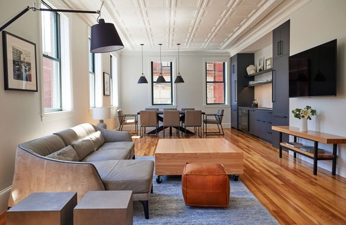 Old Port Condo | Exquisite 3-Bedroom Urban Home in the Old Port