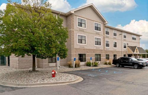 Madison Heights Hotel | Extended Stay America Suites - Detroit - Madison Heights