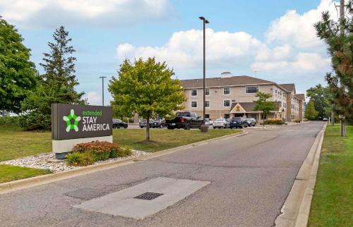 Madison Heights Hotel | Extended Stay America Suites - Detroit - Madison Heights