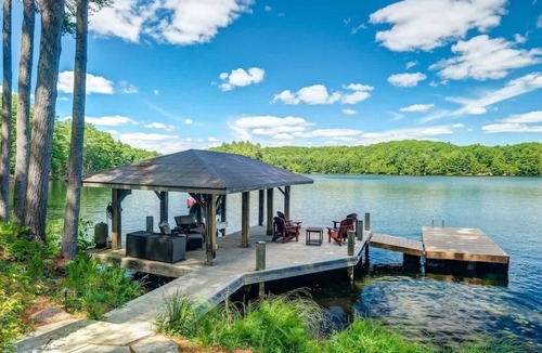Frontenac House | Extensive private luxury property - sleeps 25!