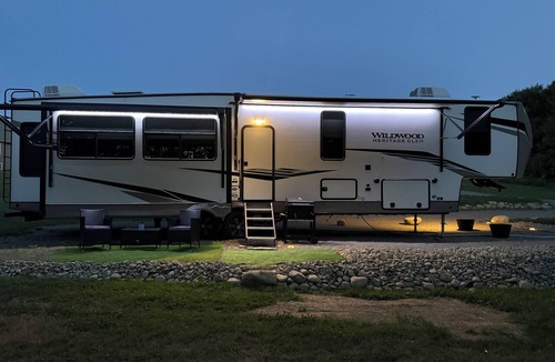 Benton House | Fabulous 3-bedroom RV with direct access to the Sebasticook River!