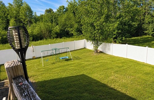Bangor House | Fabulous 4-bedroom house in welcoming Bangor with cool AC