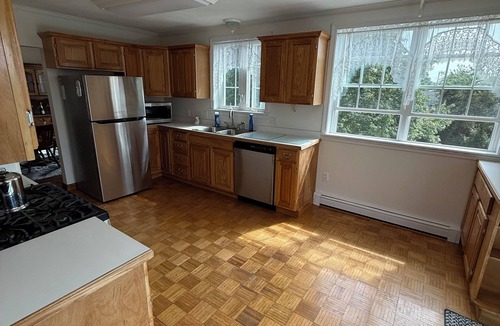Eastward Look House | Fabulous 4-bedroom house with beautiful outdoor space near beach in Narragansett