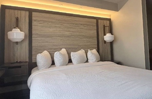 South Side Hotel | Fair Field Inn Corpus Christi King Studio
