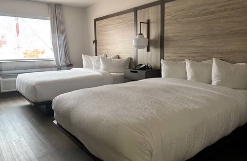 South Side Hotel | Fair Field Inn Corpus Christi 2 Queen Studio