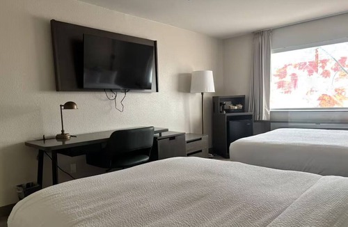 South Side Hotel | Fair Field Inn Corpus Christi 2 Queen Studio