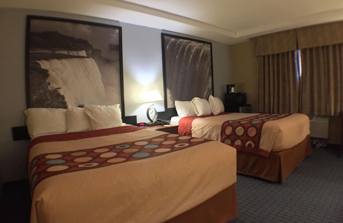 Williamsville Hotel | Fairbridge Inn Express Buffalo Airport Williamsville