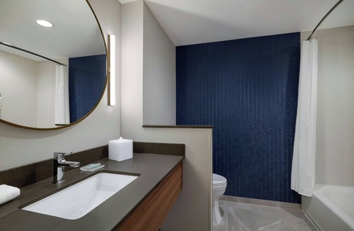 Rohrerstown Hotel | Fairfield By Marriott Inn & Suites Lancaster