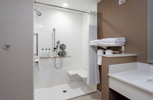 Amherst Hotel | Fairfield Inn & Suites by Marriott Buffalo Amherst/University