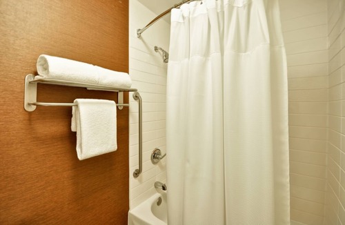 Dallas Design District Hotel | Fairfield Inn & Suites Dallas Medical/Market Center
