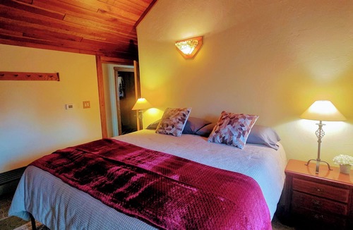 White Cabin | Fallingwater/Ohiopyle/State Parks~NO CLEANING FEE