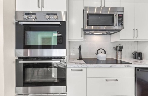 Olde Towne East House | Family-Friendly 5BR Home w/Private Spa