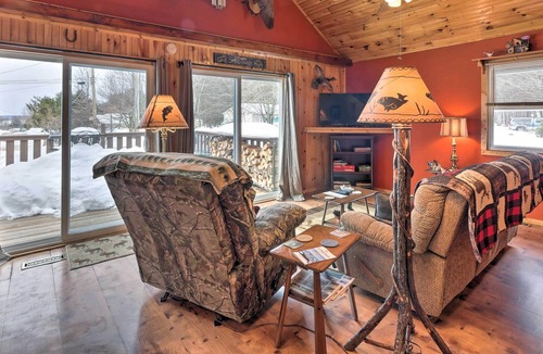 Pymatuning Central Cottage | Family-Friendly Espyville Cottage Near Lake!