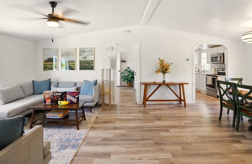 Hyrum House | Family-friendly home - A block to Hyrum Lake!