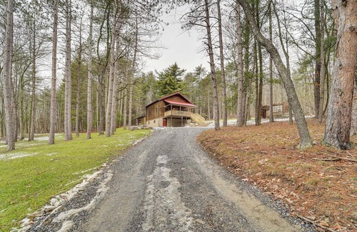 Blandburg Cottage | Family-friendly Tyrone Cabin w/Deck Near Hiking
