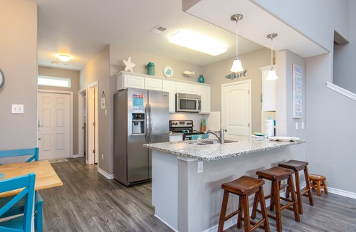 Corpus Christi House | Family Getaway | Heated Pool, Patio & Play Area