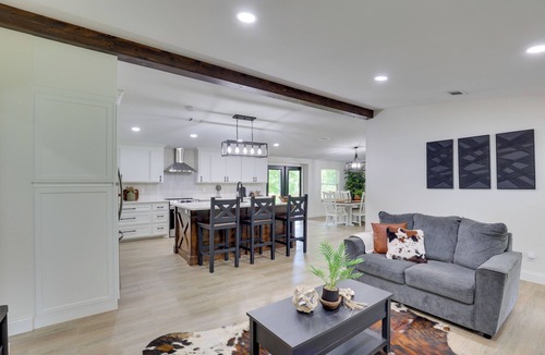 Tyler House | Family Retreat w/Fire Pit & Fenced Yard, Sleeps 8