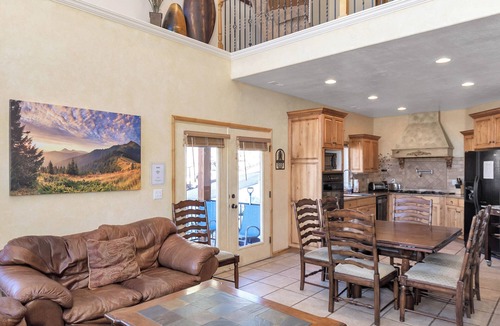Eden Condo | Family-size 5-bedroom condo in Eden, Utah minutes from 2 world-class ski resorts