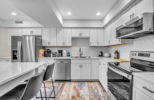 Ellicottville House | Family townhouse with Fireplace
