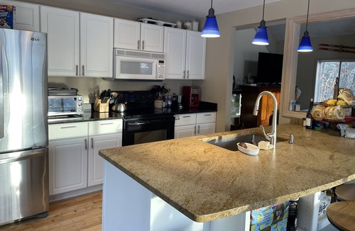 Bridgton Cabin | Family Vacation Home on Pleasant Mountain; walk to Ski Trails!
