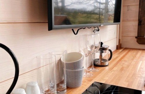 Triadelphia Cabin | Fantastic West Virginia Glamping Retreat near Oglebay Park