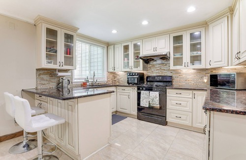 Lawrenceville House | Fenced Yard & Pool Access: Lawrenceville Retreat!