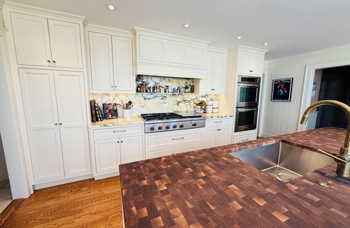 Sherborn House | FIFA! Luxury, private custom home w/indoor hoops, sauna, close to stadium