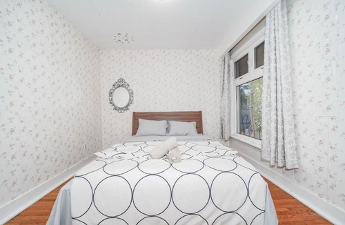 Newtonbrook House | Finch Terminal Station 1min -Yonge and Finch Intersection