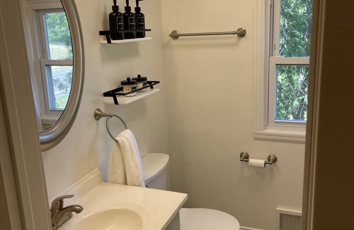 Burdett House | Finger Lakes Farmhouse- stunning lake views on wine trail-10 min to Watkins Glen
