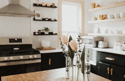 Hector House | Finger Lakes Renovated Farmhouse + Maple Farm!