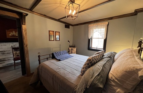 Town of Jerusalem Apartment | Finger Lakes Vacation Suite
